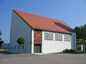 Vorplatz Kirche